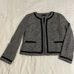 Ann Taylor EUC black/multi colored with black trim, sz 10